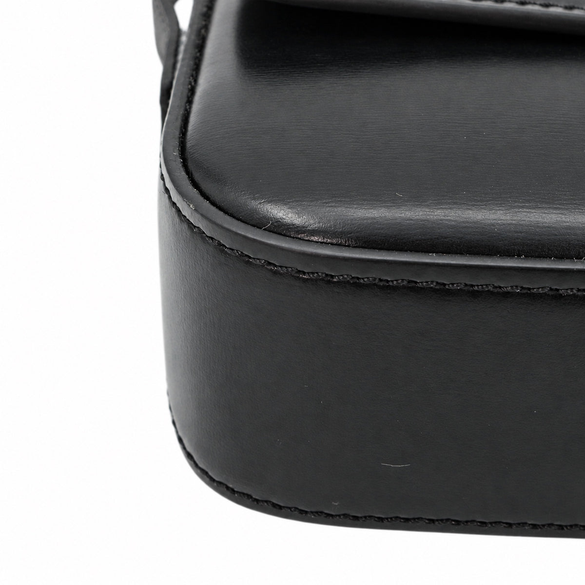 CELINE Black Shiny Calfskin Teen Triomphe Shoulder Bag [Used]