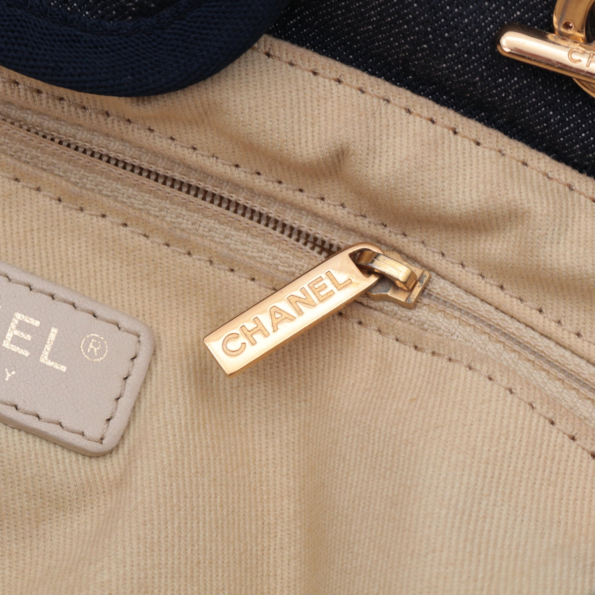 CHANEL Navy Blue Denim 31 Rue Cambon Logo Tote Bag [Used]