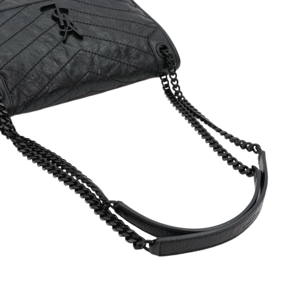 SAINT LAURENT Black Crinkled Calfskin Medium Niki Chain Shoulder Bag [Used]