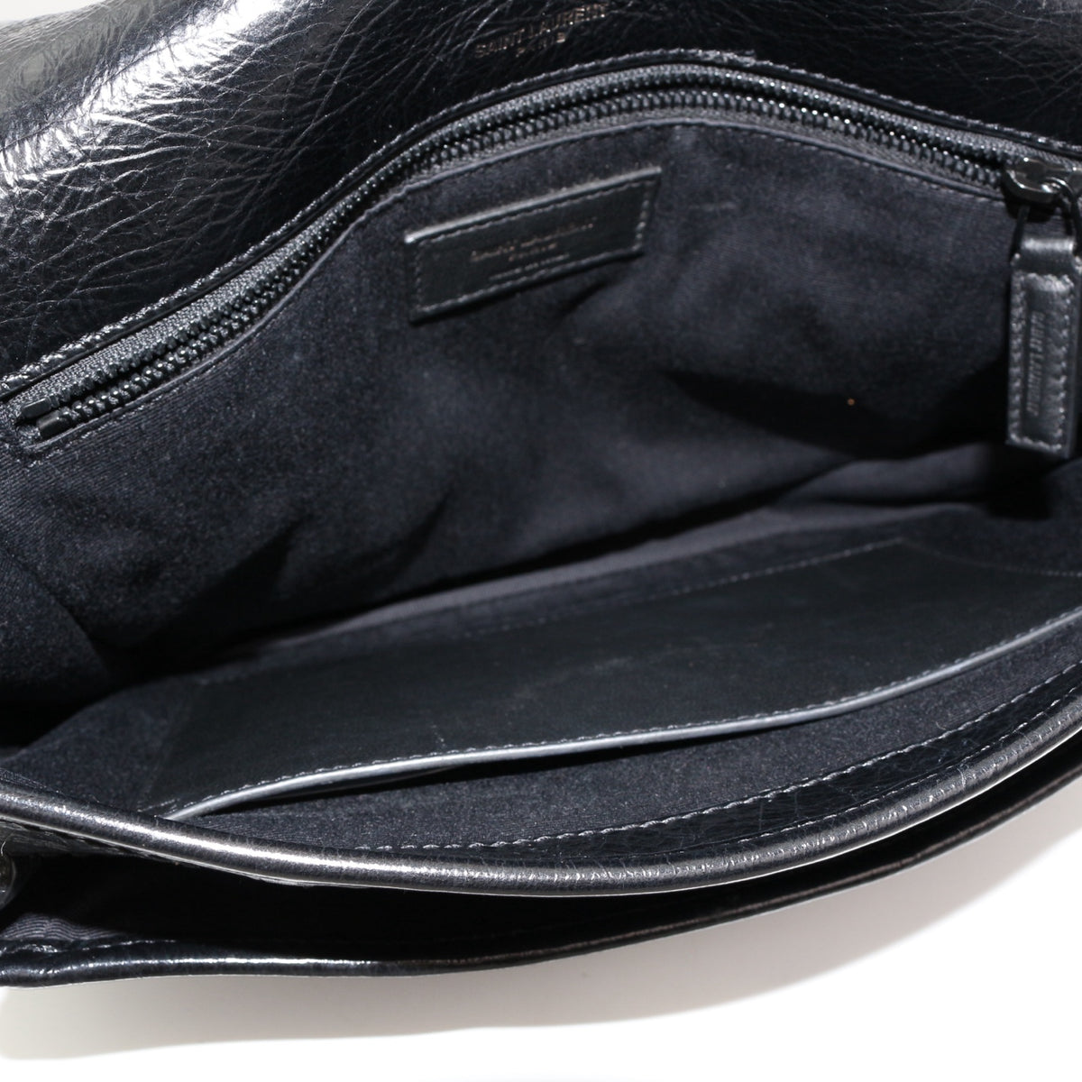 SAINT LAURENT Black Crinkled Calfskin Medium Niki Chain Shoulder Bag [Used]